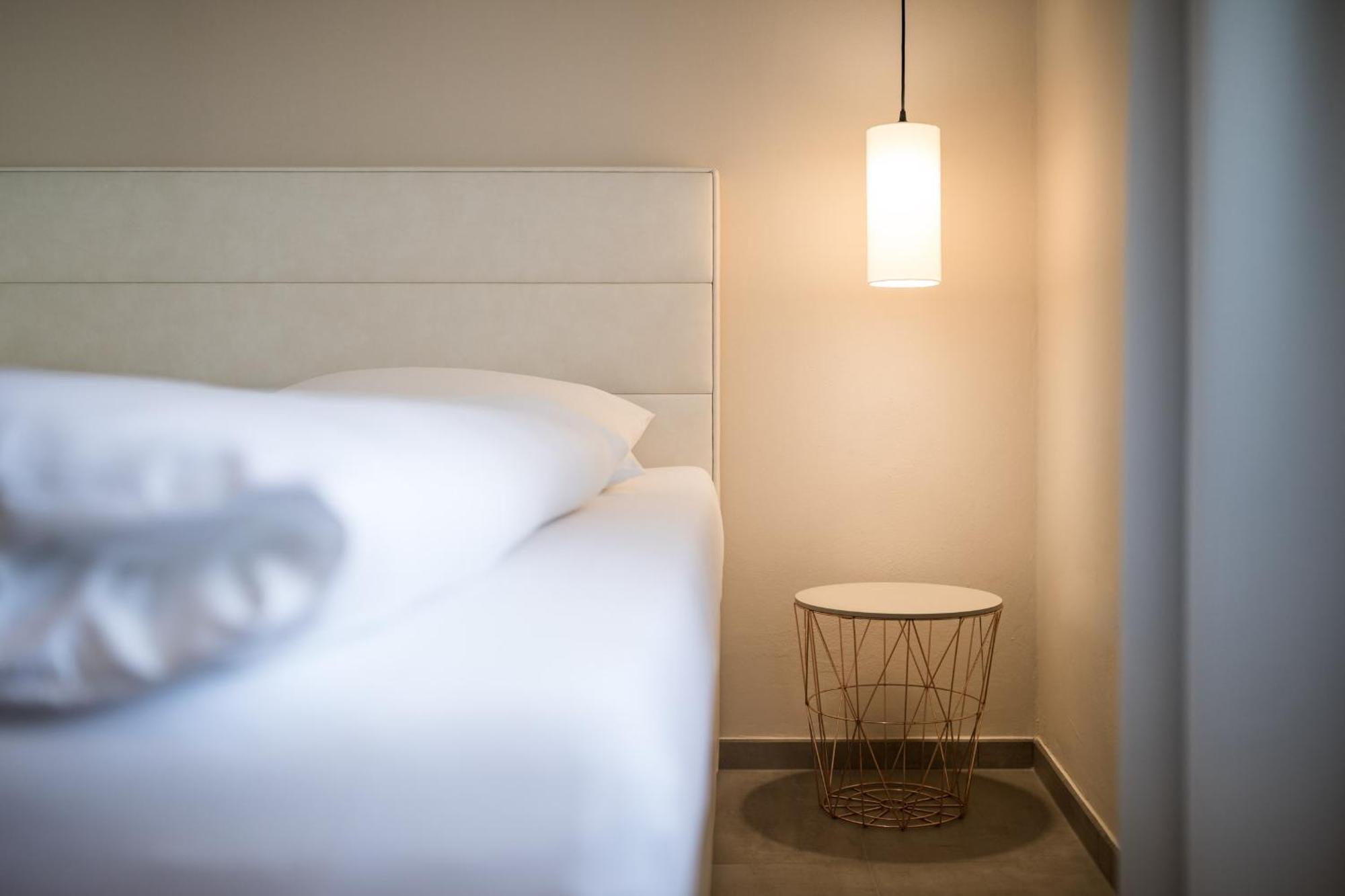 Weingut Weidlhof - Suite & Breakfast - Vacation For Wine Lovers كالدورا المظهر الخارجي الصورة