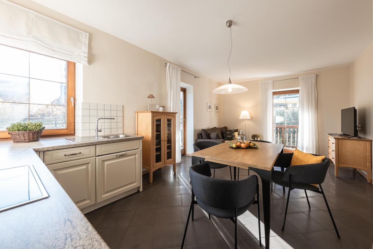 Weingut Weidlhof - Suite & Breakfast - Vacation For Wine Lovers كالدورا المظهر الخارجي الصورة