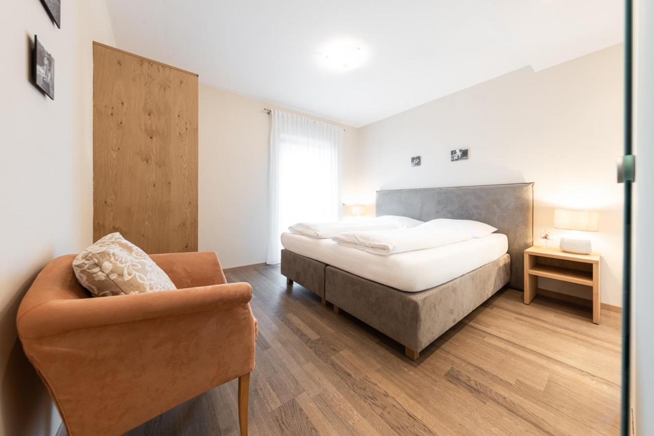 Weingut Weidlhof - Suite & Breakfast - Vacation For Wine Lovers كالدورا المظهر الخارجي الصورة