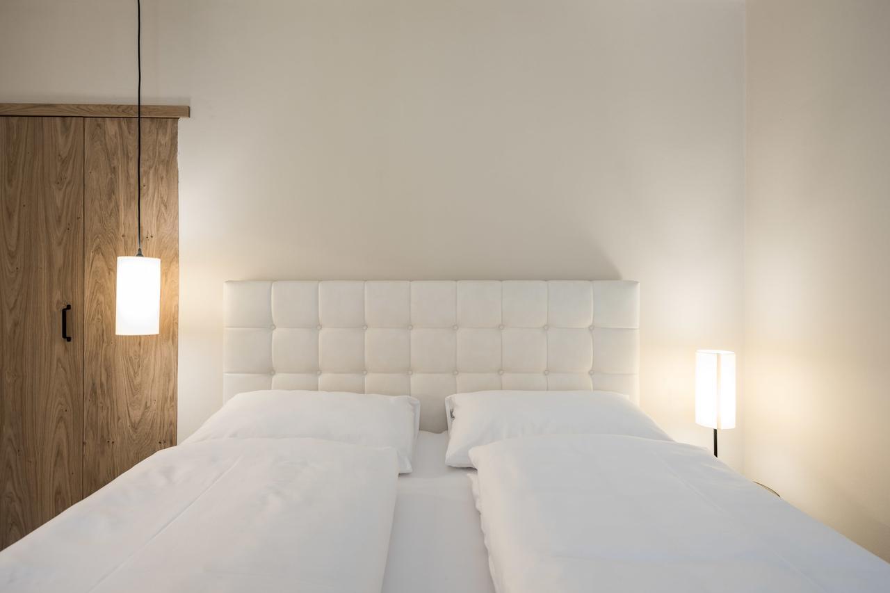 Weingut Weidlhof - Suite & Breakfast - Vacation For Wine Lovers كالدورا المظهر الخارجي الصورة